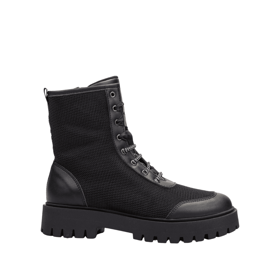 GHETE DKNY