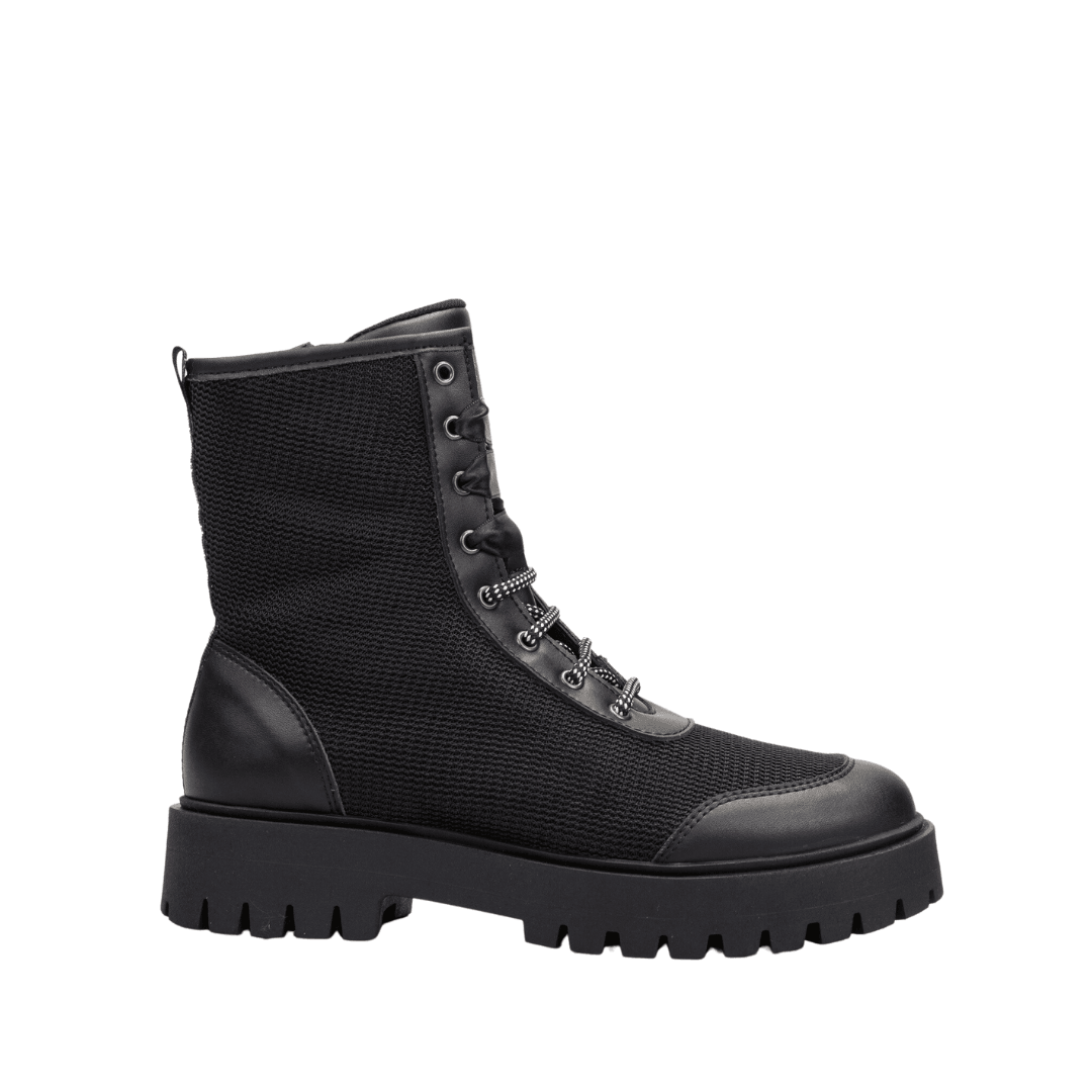 GHETE DKNY
